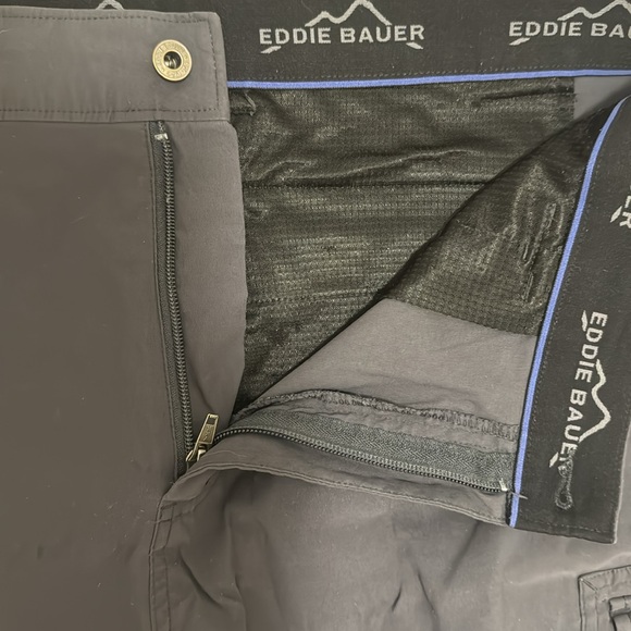 Eddie Bauer Men's shorts size 38 - Picture 2 of 3